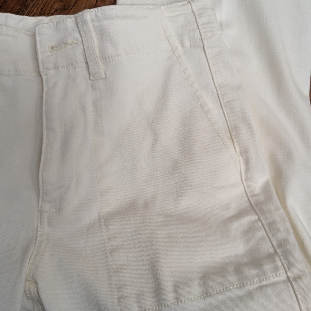 EUC Ladies Cabi White Denim Jeans Wide Straight Leg Size 2 - Picture 4 of 11